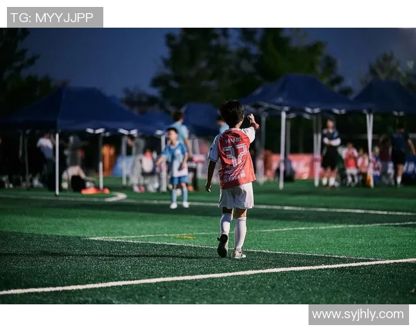 細數世界足球球星傳奇故事同經典時刻用粵語帶你重溫綠茵場風采