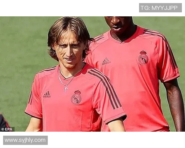 足球球星们的脱毛秘密 揭开他们光滑肌肤背后的故事